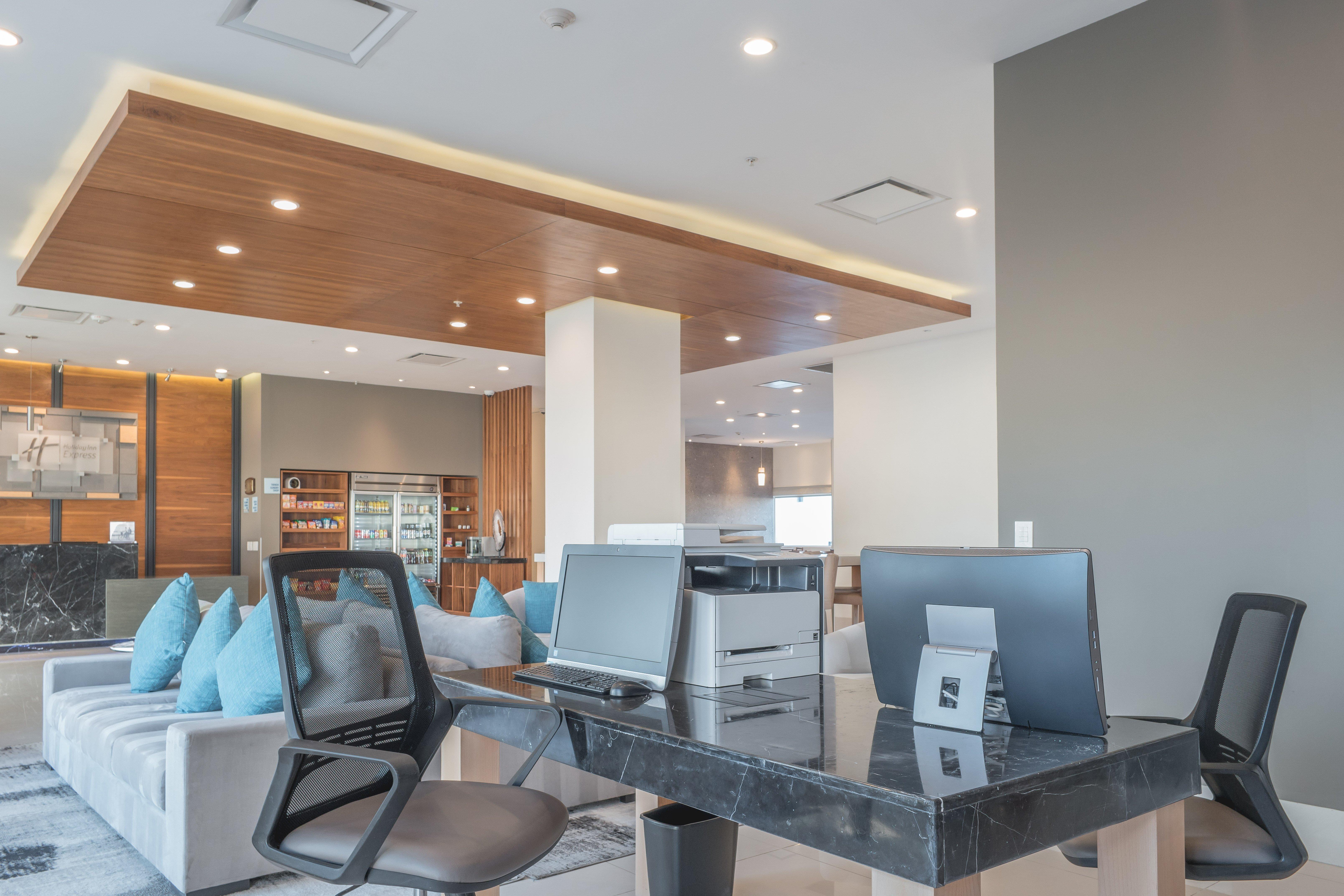 Holiday Inn Express & Suites Silao Aeropuerto Terminal By Ihg المظهر الخارجي الصورة