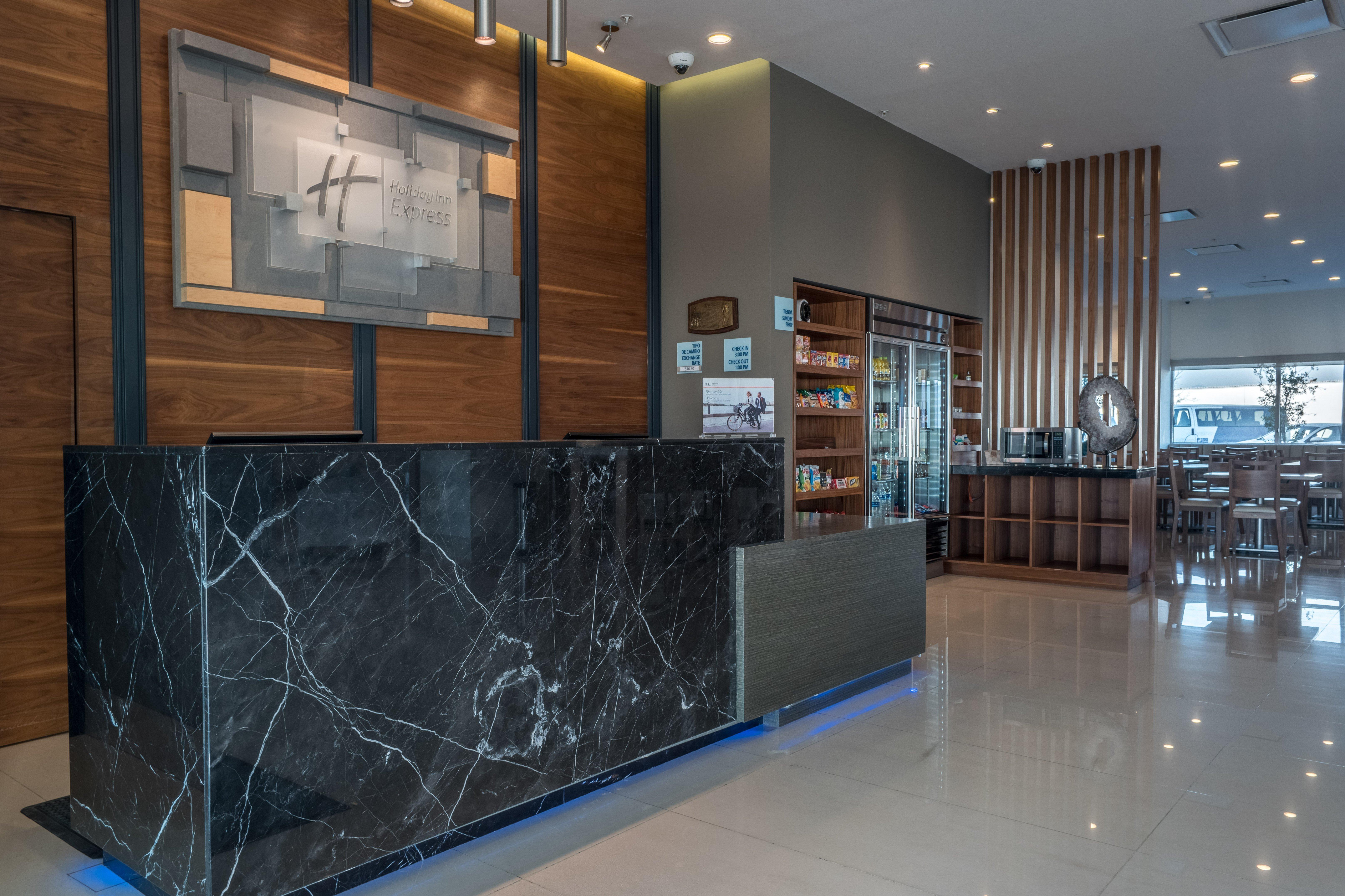 Holiday Inn Express & Suites Silao Aeropuerto Terminal, An Ihg Hotel المظهر الخارجي الصورة