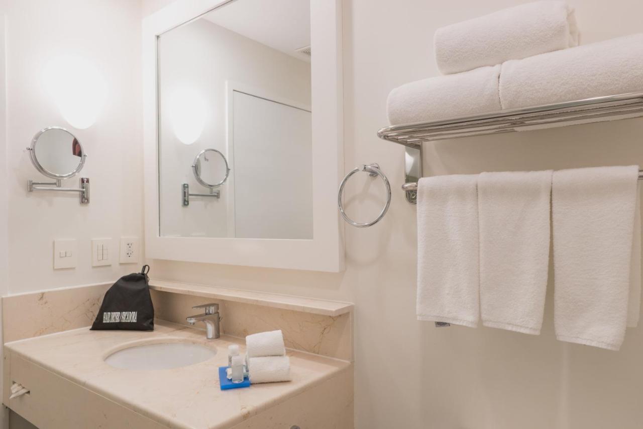 Holiday Inn Express & Suites Silao Aeropuerto Terminal By Ihg المظهر الخارجي الصورة